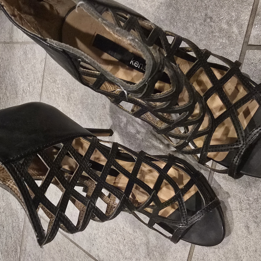 Kenneth Cole Black Women's Heeled Sandals
